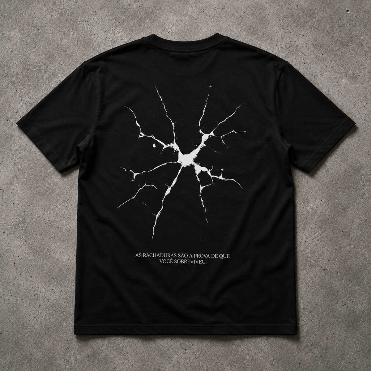 Camiseta Unissex Superação "As Rachaduras São a Prova de Que Você Sobreviveu"