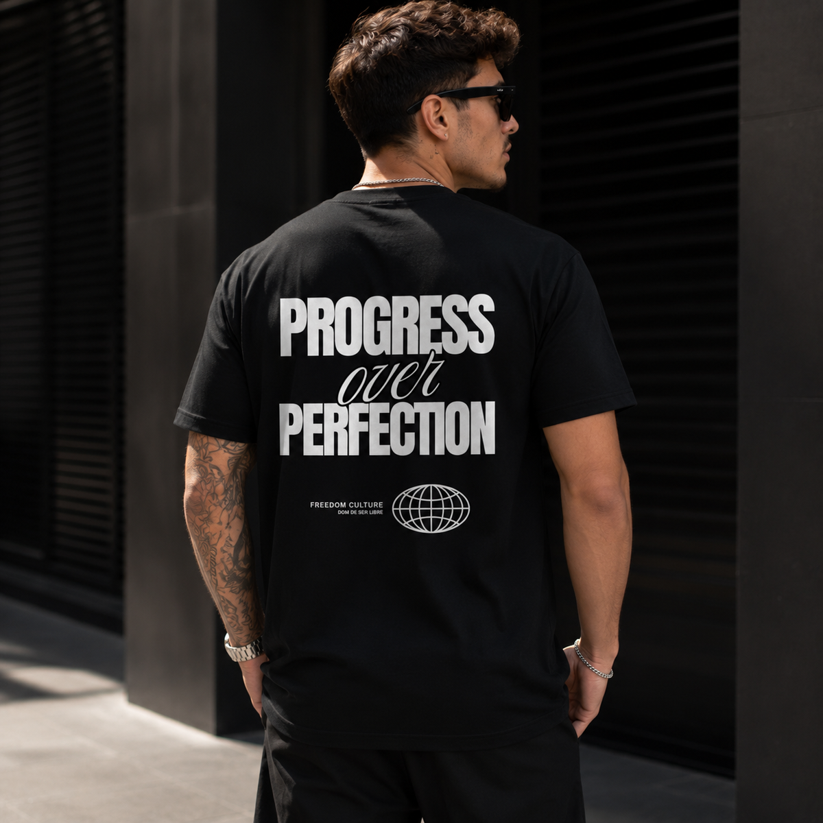 Camiseta Progress Over Perfection — Vista Sua Evolução | Freedom Culture